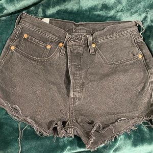 Black denim Levi’s size 30